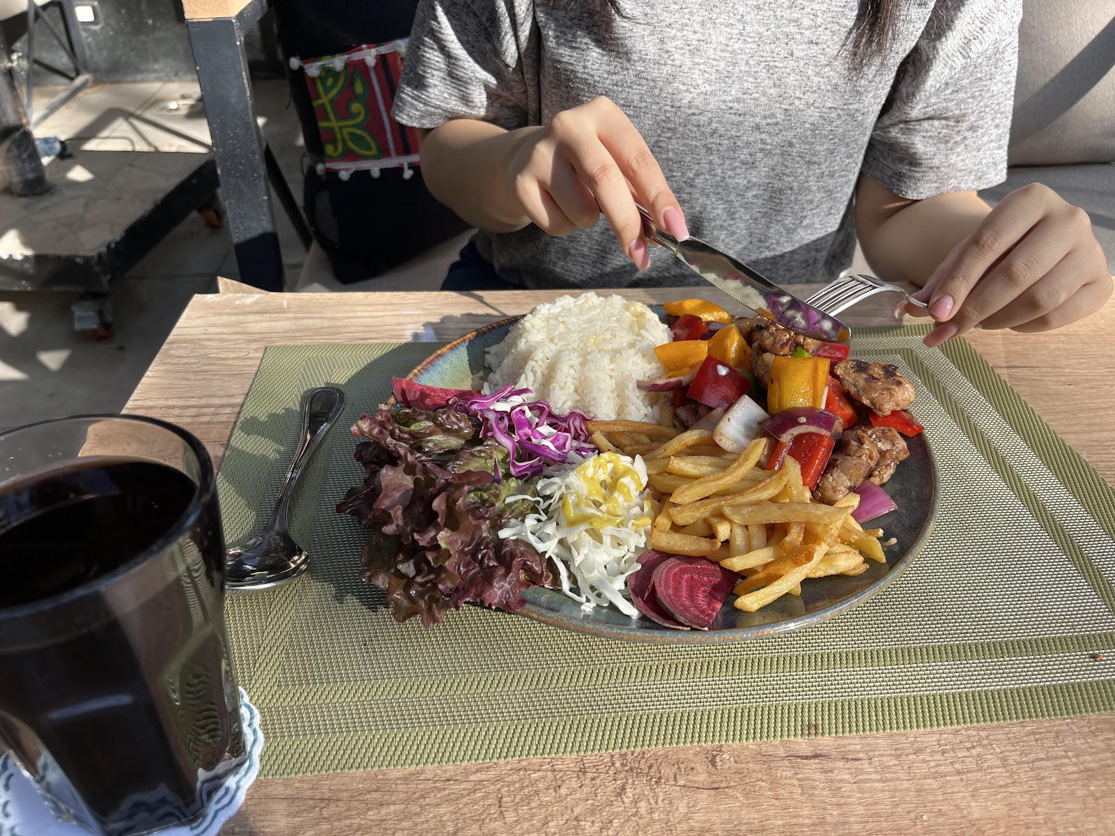 مطعم لا كوردي & كافيه