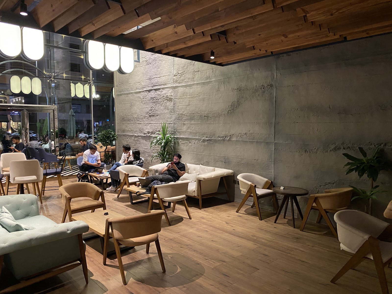 HOOT Coffee House - كافيهات في جدة - 3