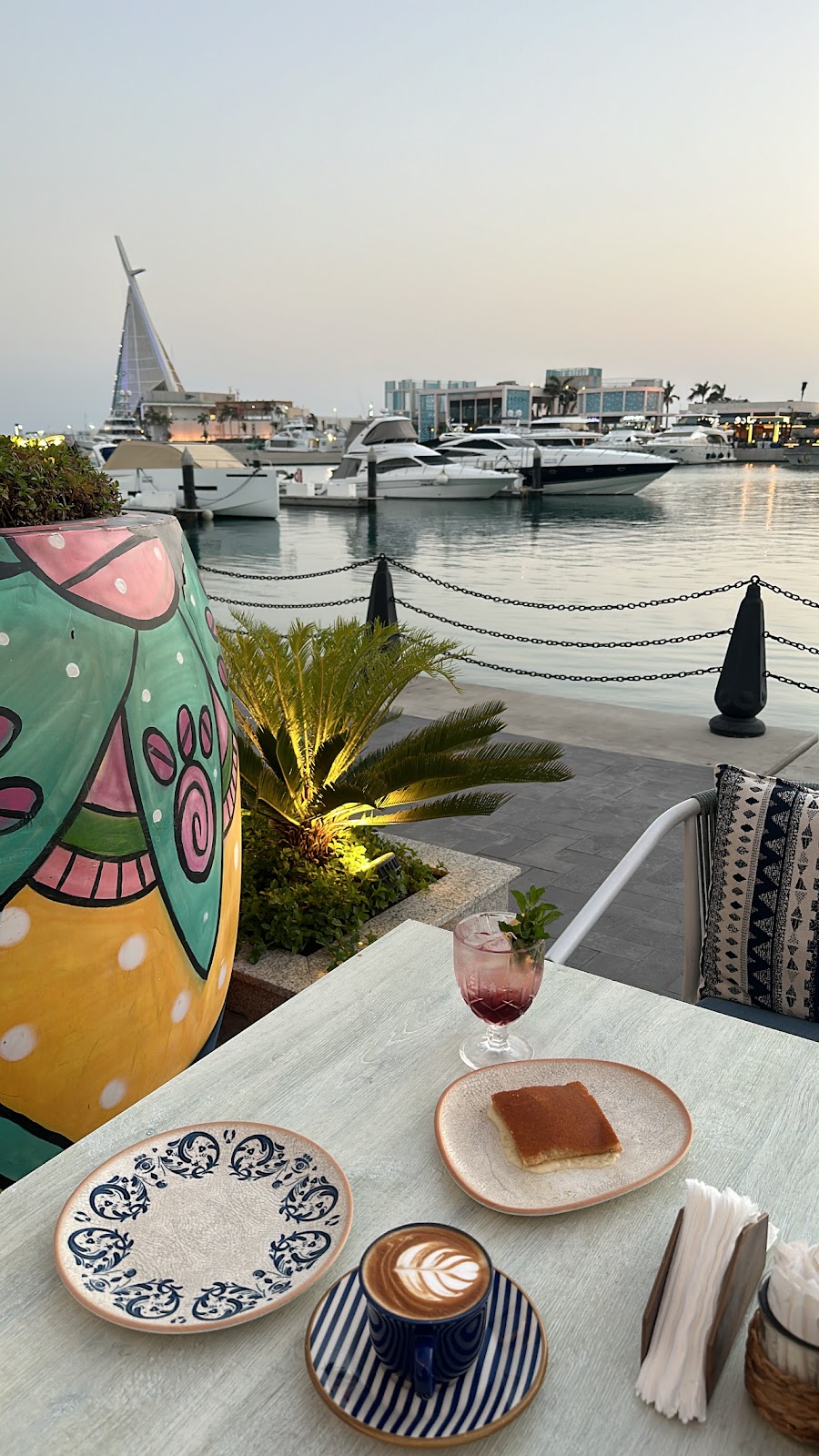بيتي كافيه مطعم لبناني - مطاعم في جدة - 3