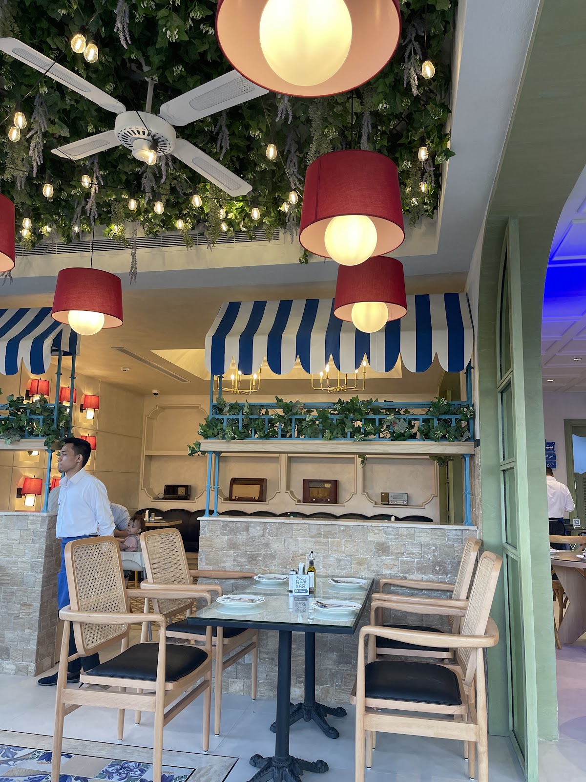 كرمال - مطاعم في جدة - 3