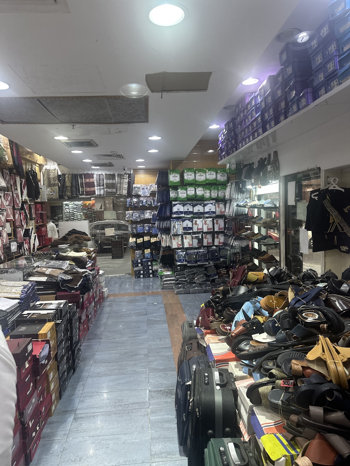 Corniche Commercial Center